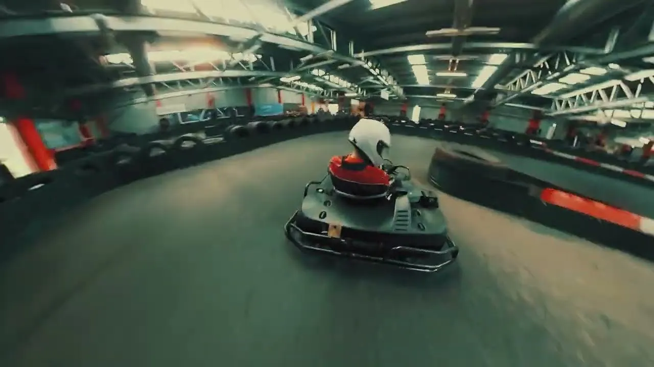 Videoclip publicitar — pistă de karting